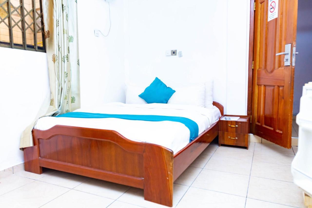 Sky Plus Hotel & Resort Ho Exterior photo