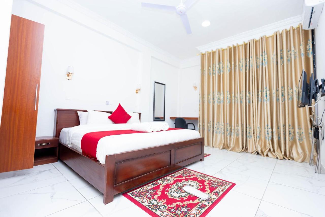 Sky Plus Hotel & Resort Ho Exterior photo